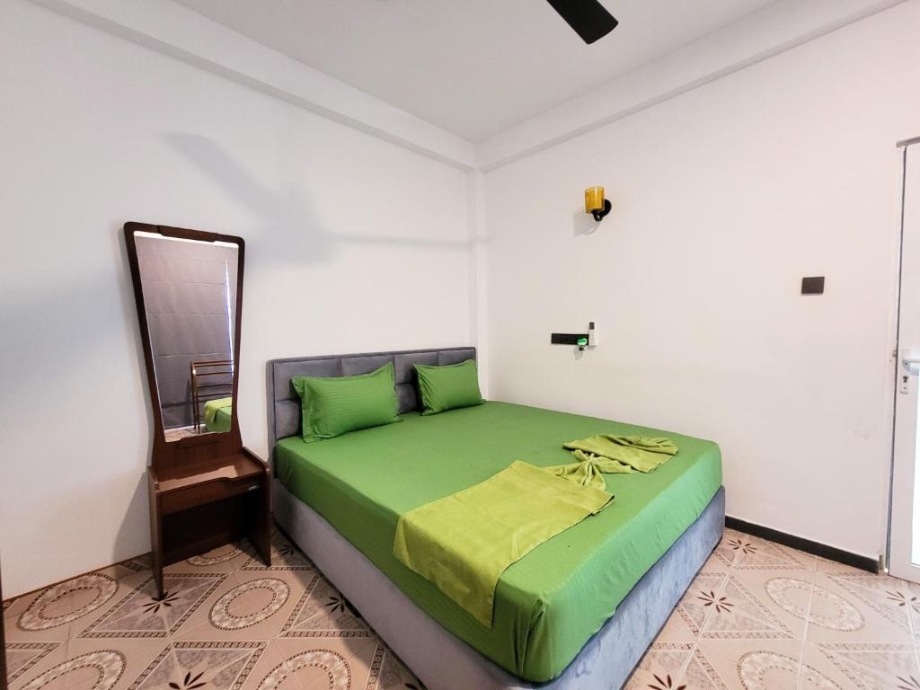 Deluxe Double Room – view 3