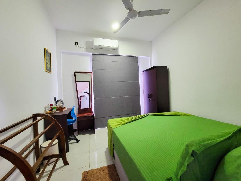Double Room with Shared Bathroom – view 2